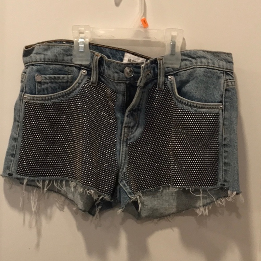 Hudson Kenzie jeweled cut off short